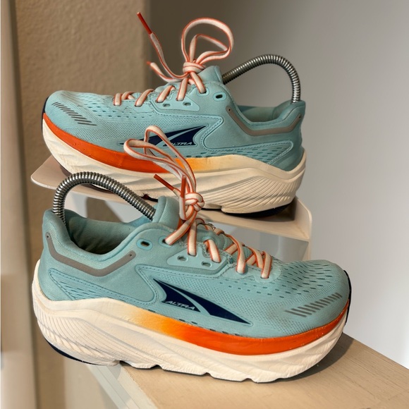 Altra Shoes - Altra Via Olympus Women's Sneakers Light Blue Road Running Shoes Sz 6 *Note Pics